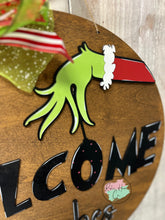 Load image into Gallery viewer, Welcome Grinches Christmas doorhanger round sign kit