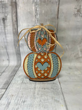 Load image into Gallery viewer, Fall swater Pumpkins set of 3 Kit, craft