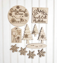 Load image into Gallery viewer, Mistletoe Christmas Tier Tray Kit