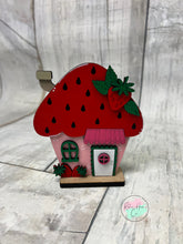 Load image into Gallery viewer, Strawberry houses DIY craft Kit