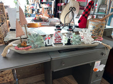 Load image into Gallery viewer, Winter Standing Snowman Trio