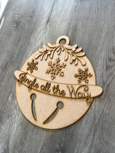 Load image into Gallery viewer, Round Doorhanger Jingle All The Way Christmas