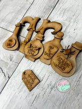 Load image into Gallery viewer, Interchangeable Kits for the Seasonal Basket, wagon, wheelbarrow,porch sign, or doorhanger