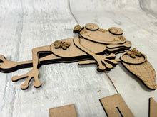 Load image into Gallery viewer, Frog net shelf hanger craft sign kit