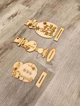 Load image into Gallery viewer, Winter Standing Snowman Trio