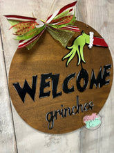 Load image into Gallery viewer, Welcome Grinches Christmas doorhanger round sign kit