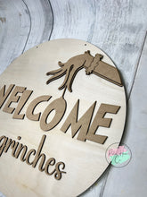 Load image into Gallery viewer, Welcome Grinches Christmas doorhanger round sign kit