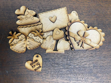 Load image into Gallery viewer, Interchangeable Kits for the Seasonal Basket, wagon, wheelbarrow,porch sign, or doorhanger