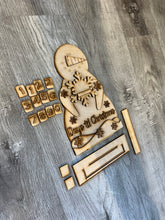 Load image into Gallery viewer, Snowman countdown to Christmas shelf sitter