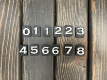 Load image into Gallery viewer, Snowman countdown to Christmas shelf sitter