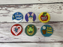 Load image into Gallery viewer, Welcome to our home interchangable 16” Round Doorhanger