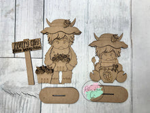 Load image into Gallery viewer, Highland Cow Strawberry set of 2 shelf sitter craft sign kit
