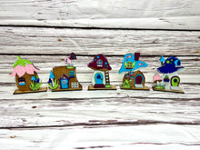 Load image into Gallery viewer, Mushroom houses DIY Kit