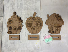 Load image into Gallery viewer, Strawberry houses DIY craft Kit