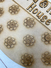 Load image into Gallery viewer, Welcome to Papa & Nanas house 16” Round flower Doorhanger