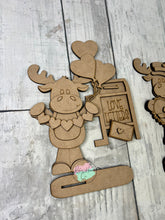 Load image into Gallery viewer, Valentine love letters moose shelf sitter craft sign kit