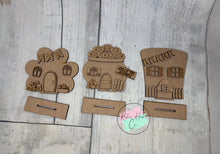 Load image into Gallery viewer, St. Patrick’s houses DIY craft Kit