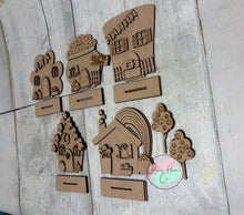 Load image into Gallery viewer, St. Patrick’s houses DIY craft Kit