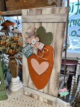 Load image into Gallery viewer, DIY Primitive Pallet Easter duo leaners.