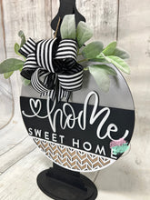 Load image into Gallery viewer, Home Sweet Home 12in Round Doorhanger