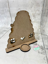 Load image into Gallery viewer, Spring bee wordstack beehive standing Tier Tray Kit