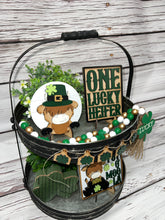 Load image into Gallery viewer, St. Patricks Day highland cow Tier Tray Kit