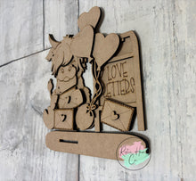 Load image into Gallery viewer, Valentine Highland Cow love letters shelf sitter craft sign kit