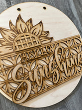Load image into Gallery viewer, Sunflower Round Doorhanger
