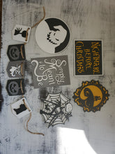 Load image into Gallery viewer, Nightmare Before Cristmas Tier Tray Kit