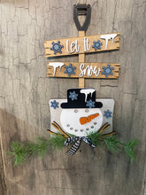 Load image into Gallery viewer, Snowman Shovel Door-hanger