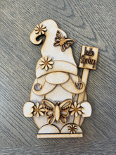 Load image into Gallery viewer, Seasonal Standing Gnomes