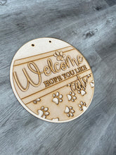 Load image into Gallery viewer, Welcome hope you like cats Round Doorhanger