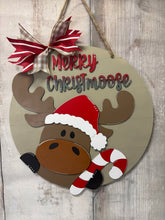 Load image into Gallery viewer, 15.5” Christmas moose Round Doorhanger diy kit
