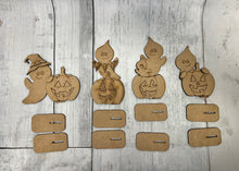Load image into Gallery viewer, Halloween ghost standing Tier Tray diy Kit
