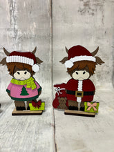 Load image into Gallery viewer, Christmas highland cow shelf sitter diy kit
