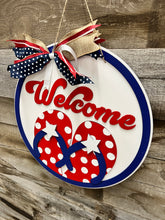 Load image into Gallery viewer, 16” Welcome Summer Flip Flop Round Doorhanger
