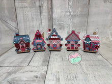 Load image into Gallery viewer, Valentine candy houses DIY craft Kit
