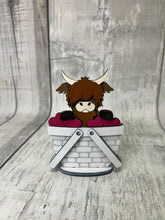 Load image into Gallery viewer, Mini Interchangeable basket, wagon, or Seasonal inserts
