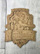 Load image into Gallery viewer, Gryffindoor Harry Potter sign diy Kit
