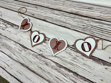 Load image into Gallery viewer, Valentine xoxo Seasonal Banner garland
