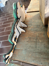 Load image into Gallery viewer, Frog daisy shelf hanger craft sign kit
