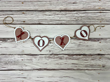 Load image into Gallery viewer, Valentine xoxo Seasonal Banner garland
