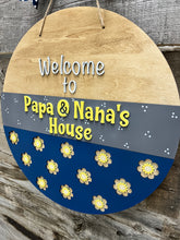 Load image into Gallery viewer, Welcome to Papa &amp; Nanas house 16” Round flower Doorhanger
