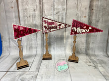 Load image into Gallery viewer, Interchangable seasonal pennant trio stands shelf sitter diy kit
