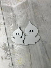 Load image into Gallery viewer, Mini Interchangeable basket, wagon, or Seasonal inserts
