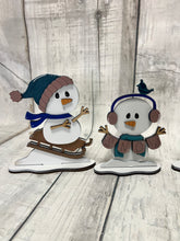 Load image into Gallery viewer, Winter snowmen standing Tier Tray diy Kit
