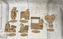 Load image into Gallery viewer, Valentine gnomes standing Tier Tray set of 6 diy Kit
