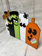 Load image into Gallery viewer, Halloween family craft sign kit
