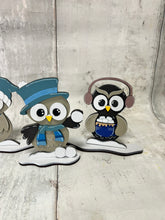 Load image into Gallery viewer, Winter owls standing Tier Tray diy Kit
