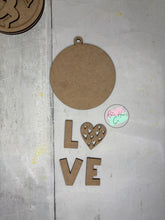 Load image into Gallery viewer, Valentine ornaments diy craft kit
